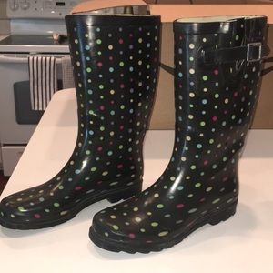 Rain boots size 8